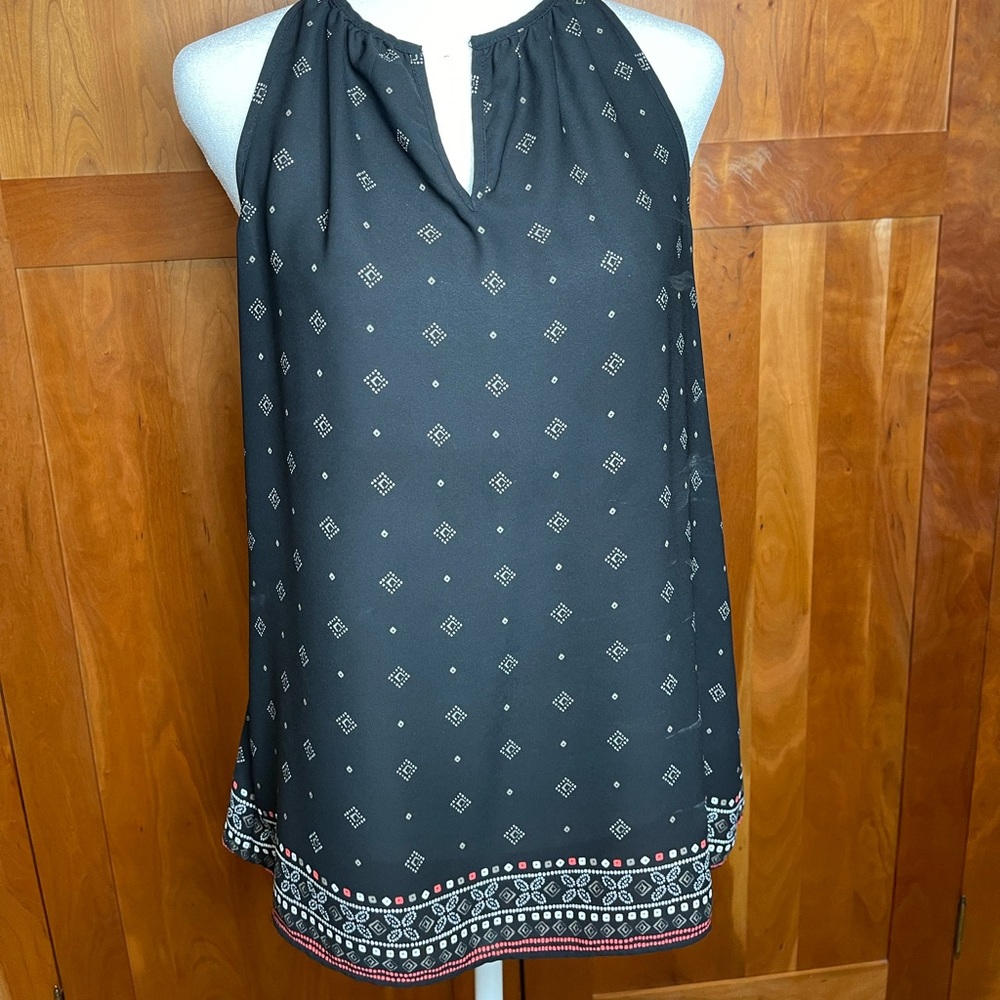 Banana Republic black white coral designed tank top blouse